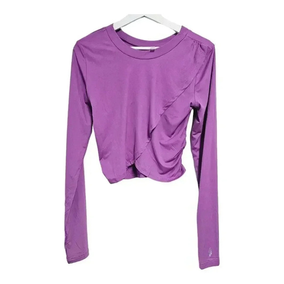 free people movement cropped long sleeve scallop front top med - Picture 1 of 13